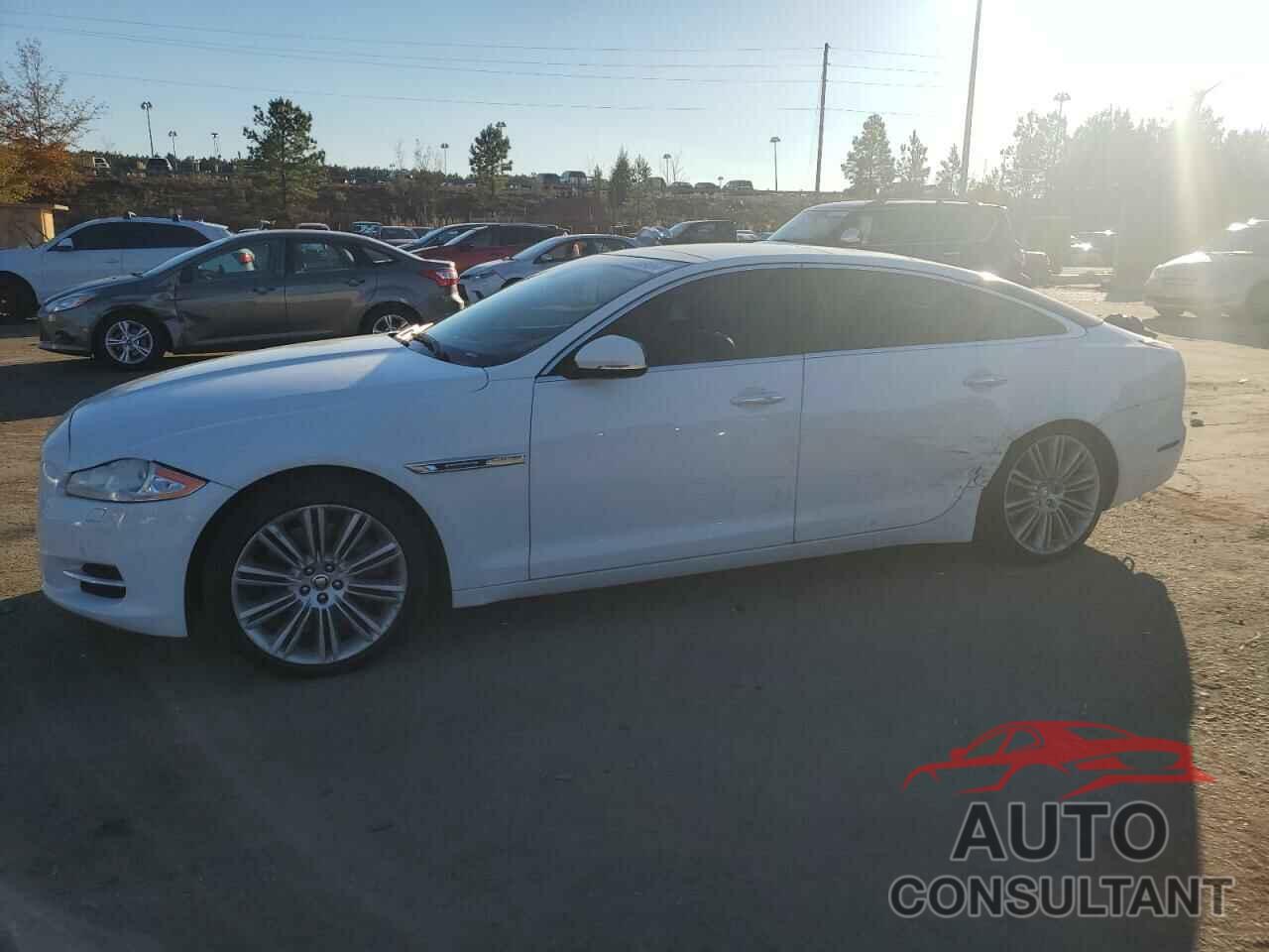 JAGUAR XJ 2012 - SAJWA2GE1CMV27418