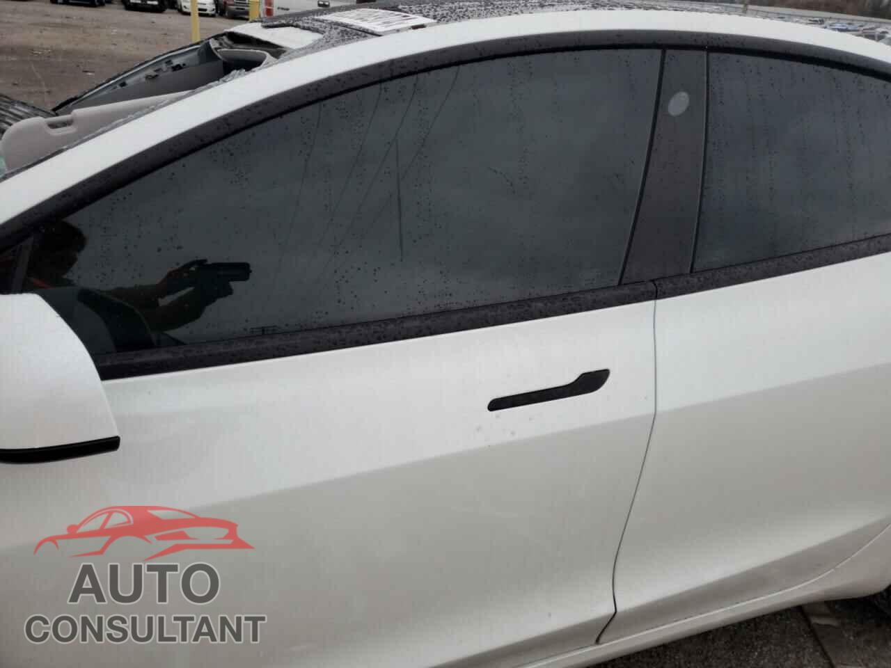 TESLA MODEL 3 2022 - 5YJ3E1EA8NF106940