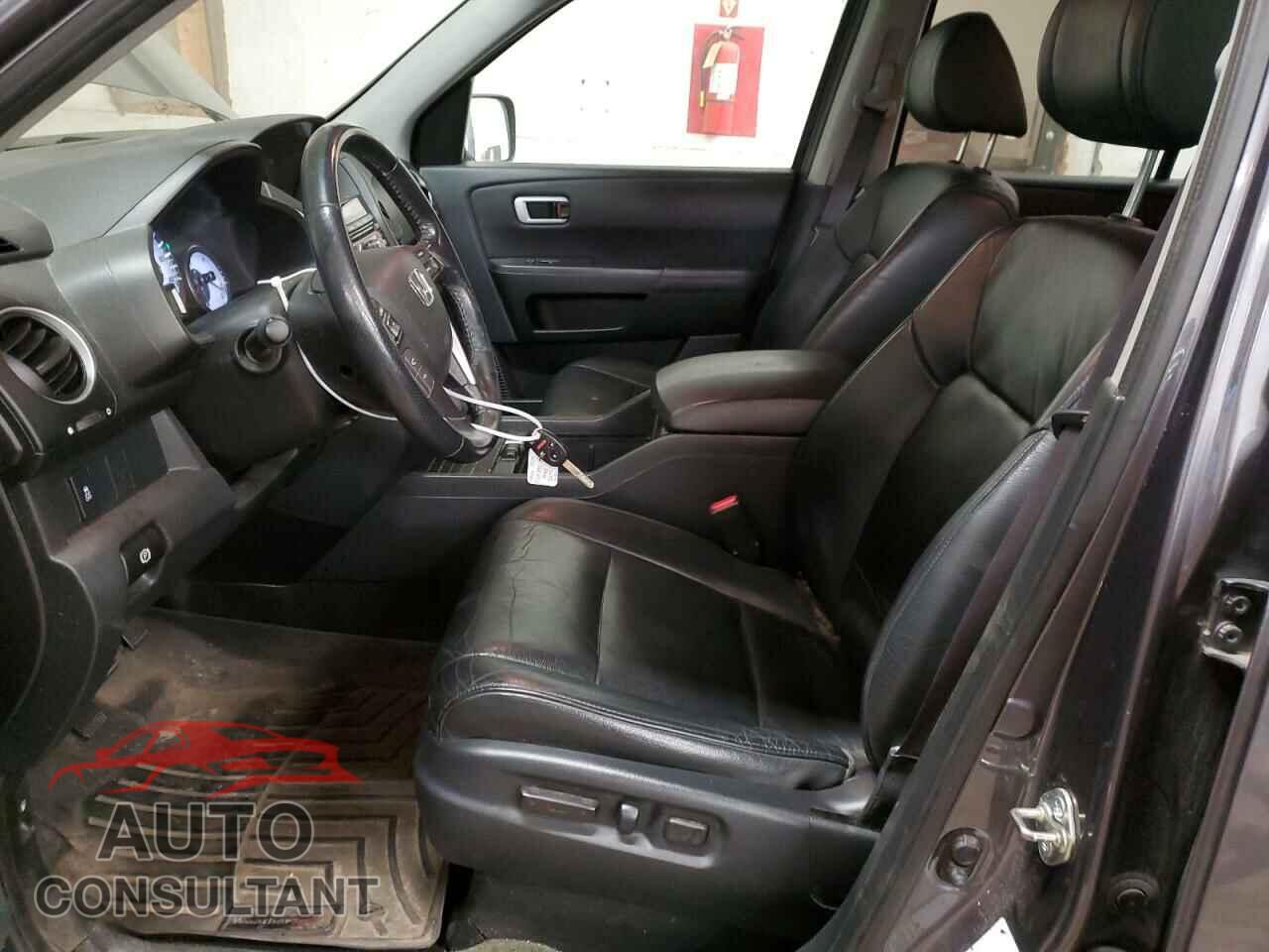HONDA PILOT 2015 - 5FNYF4H52FB034394