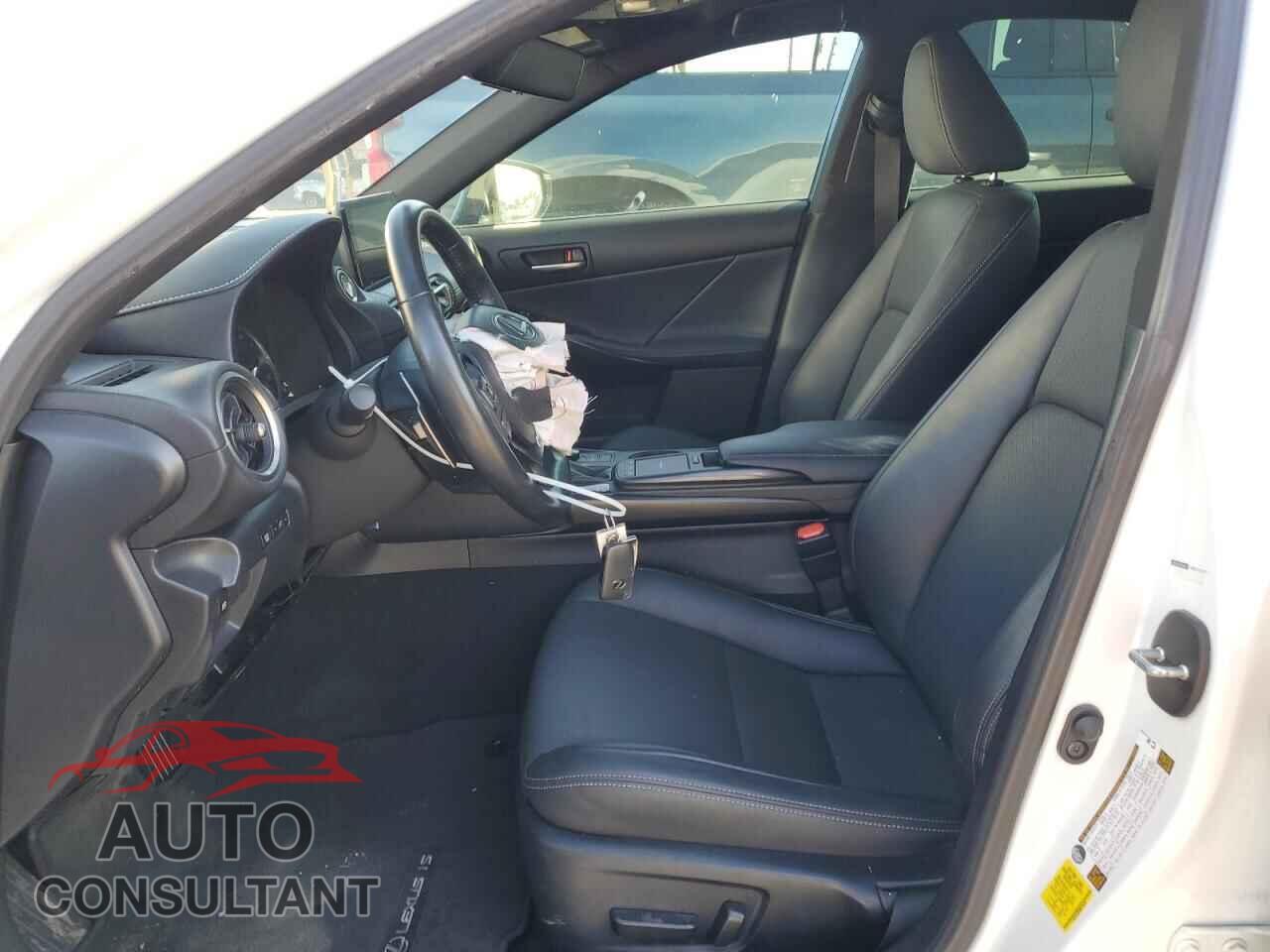 LEXUS IS 2021 - JTHCA1D26M5114670