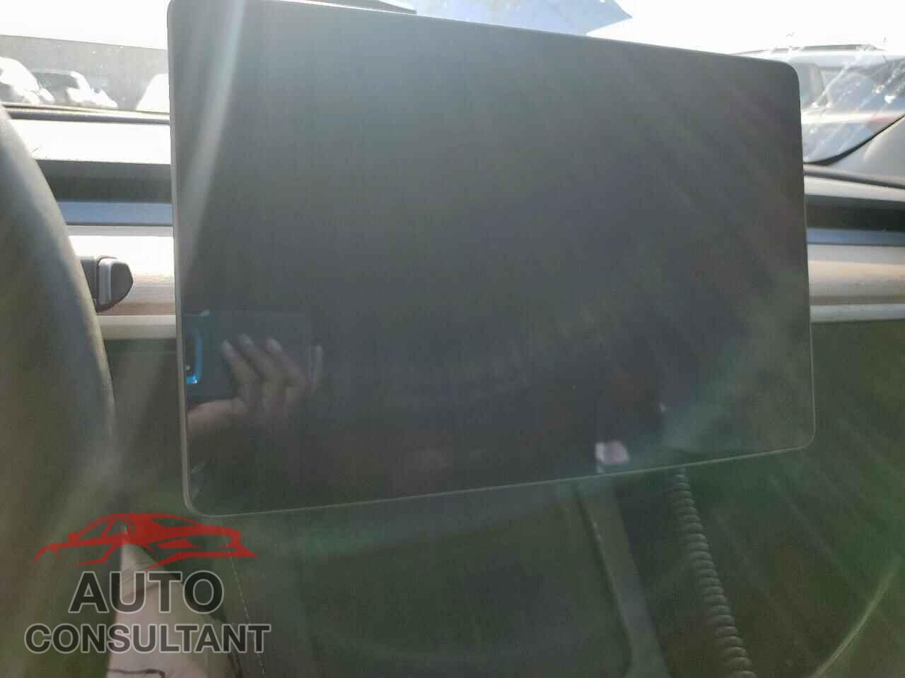 TESLA MODEL 3 2021 - 5YJ3E1EB6MF035583