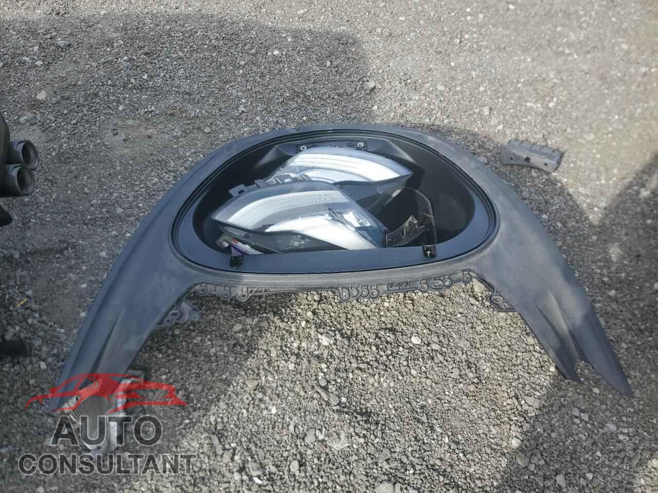 TESLA MODEL 3 2018 - 5YJ3E1EA5JF053592