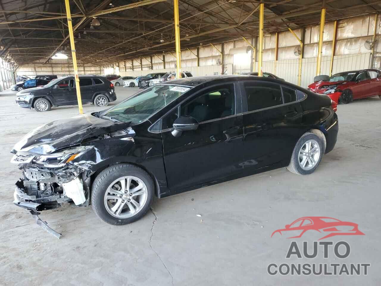 CHEVROLET CRUZE 2018 - 1G1BE5SM1J7190660