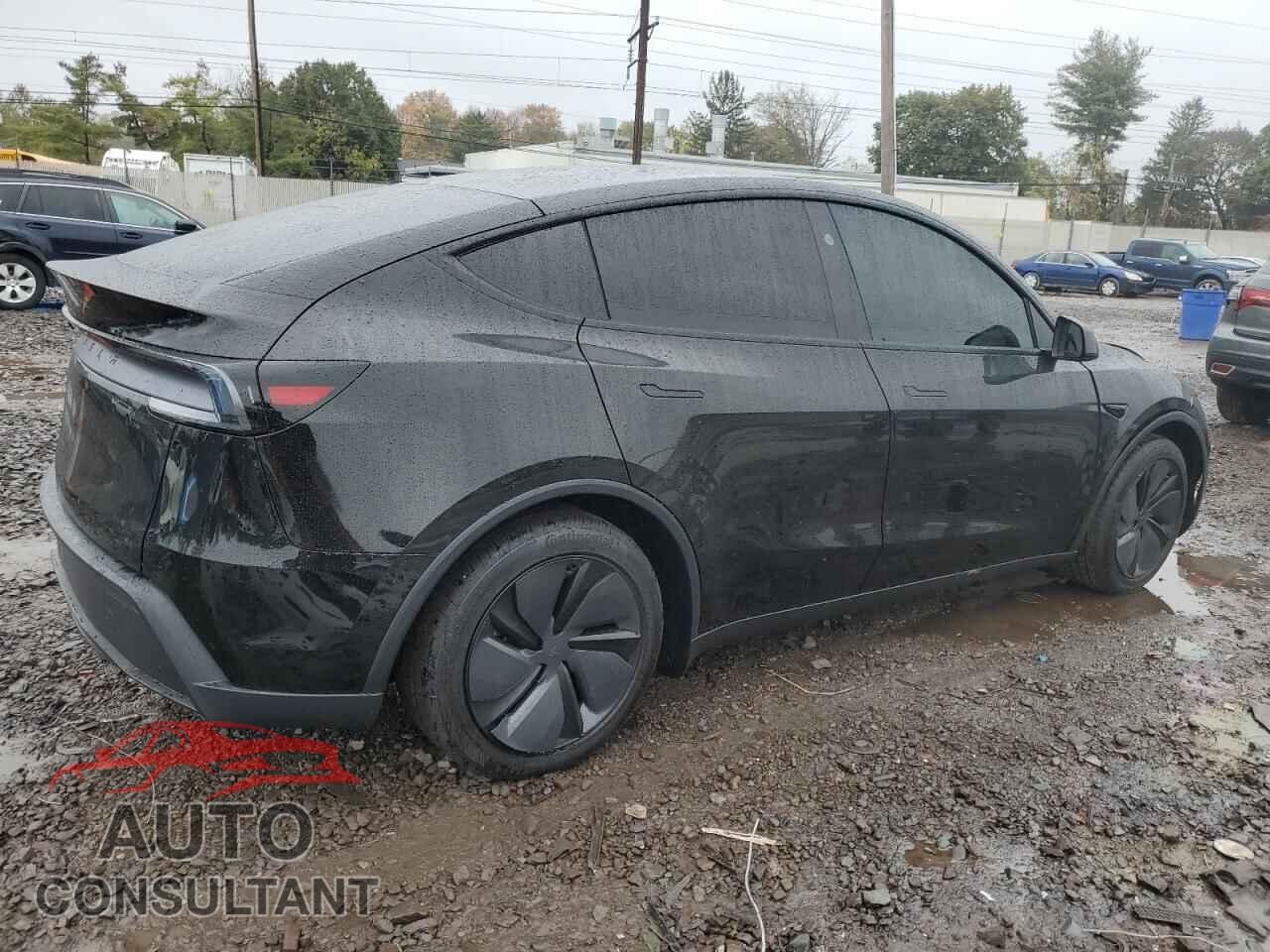 TESLA MODEL Y 2026 - 7SAYGDED7TF404729