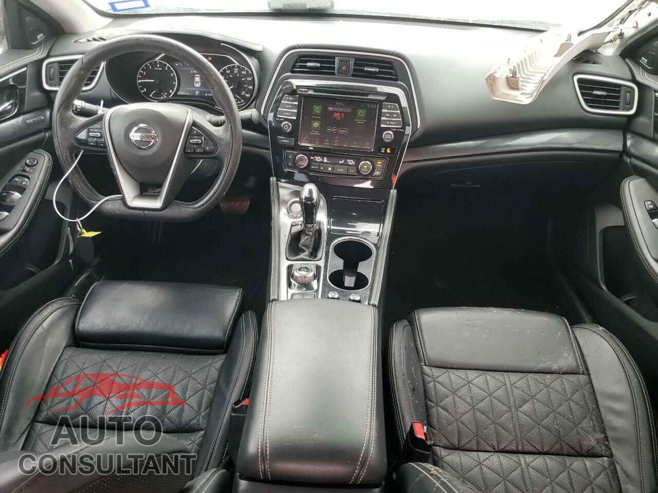 NISSAN MAXIMA 2019 - 1N4AA6AV5KC377199