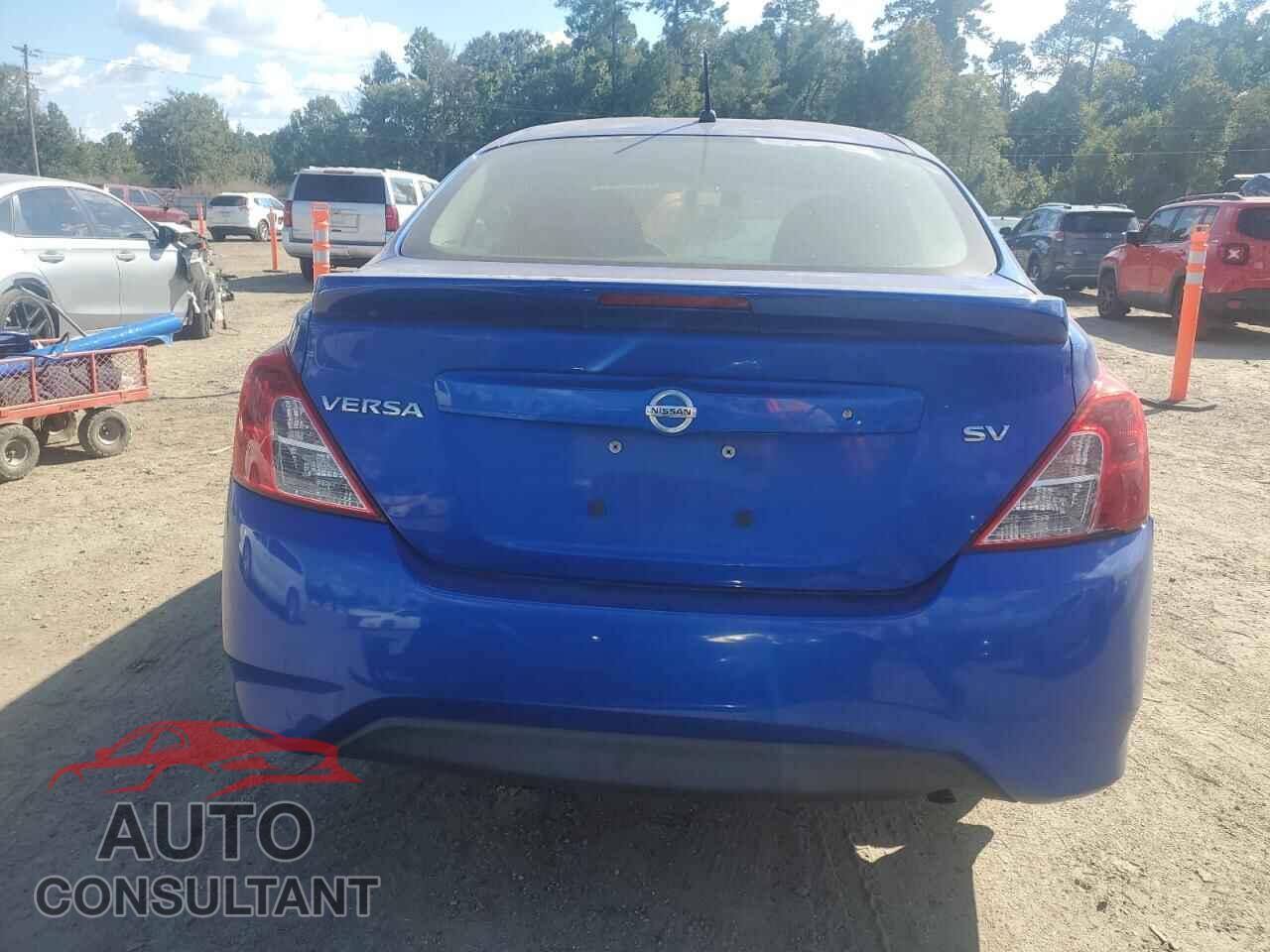 NISSAN VERSA 2017 - 3N1CN7AP3HL875335