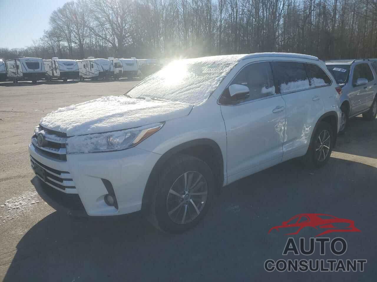 TOYOTA HIGHLANDER 2018 - 5TDJZRFH9JS556124