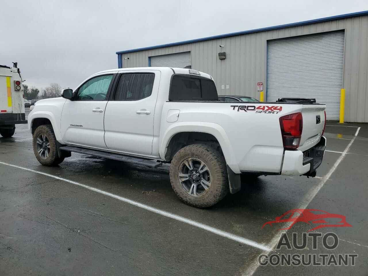 TOYOTA TACOMA 2018 - 3TMCZ5AN3JM137944