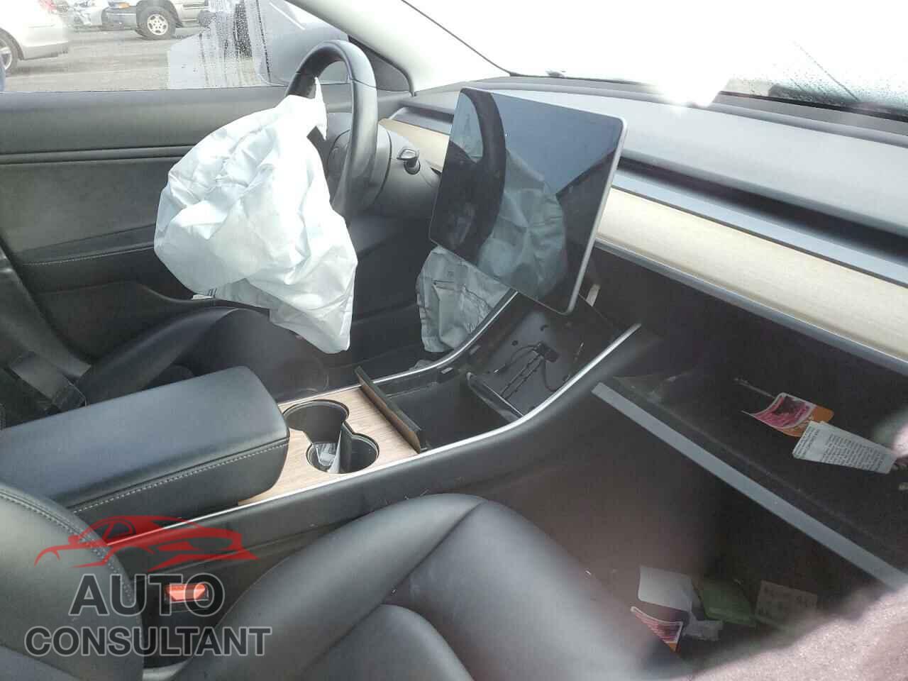 TESLA MODEL 3 2018 - 5YJ3E1EA9JF164405