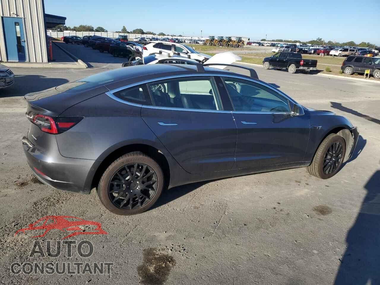 TESLA MODEL 3 2018 - 5YJ3E1EB7JF073724