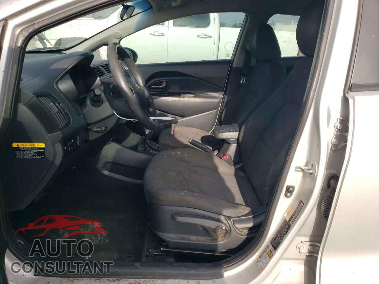 KIA RIO 2014 - KNADN4A39E6389595