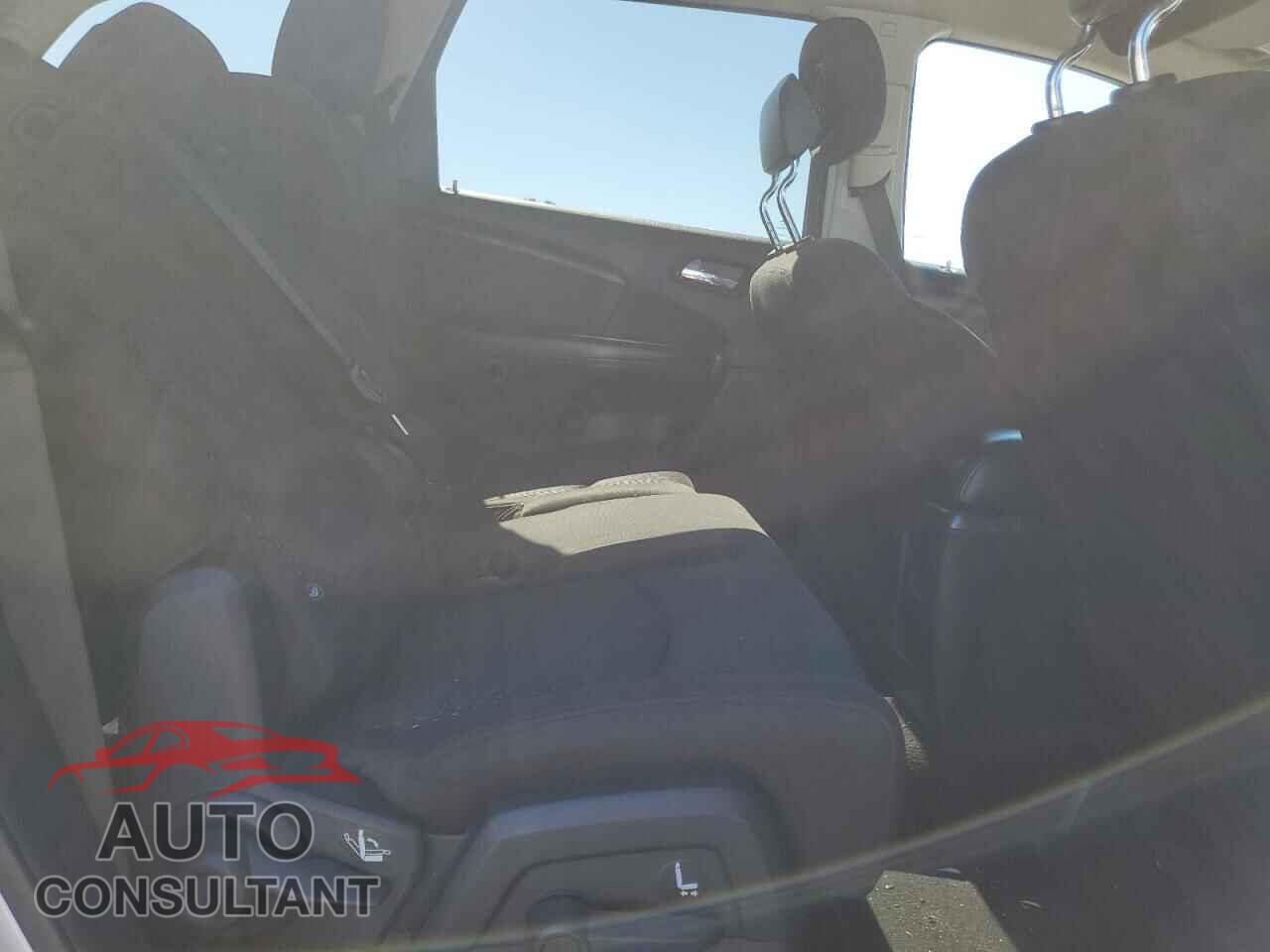 DODGE JOURNEY 2017 - 3C4PDCABXHT552334