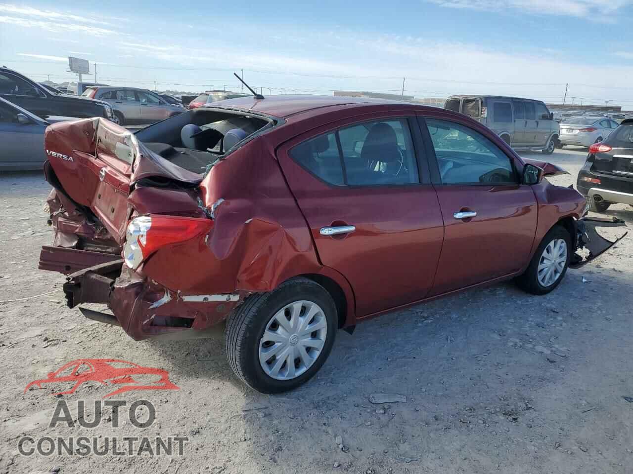 NISSAN VERSA 2019 - 3N1CN7AP3KL861748