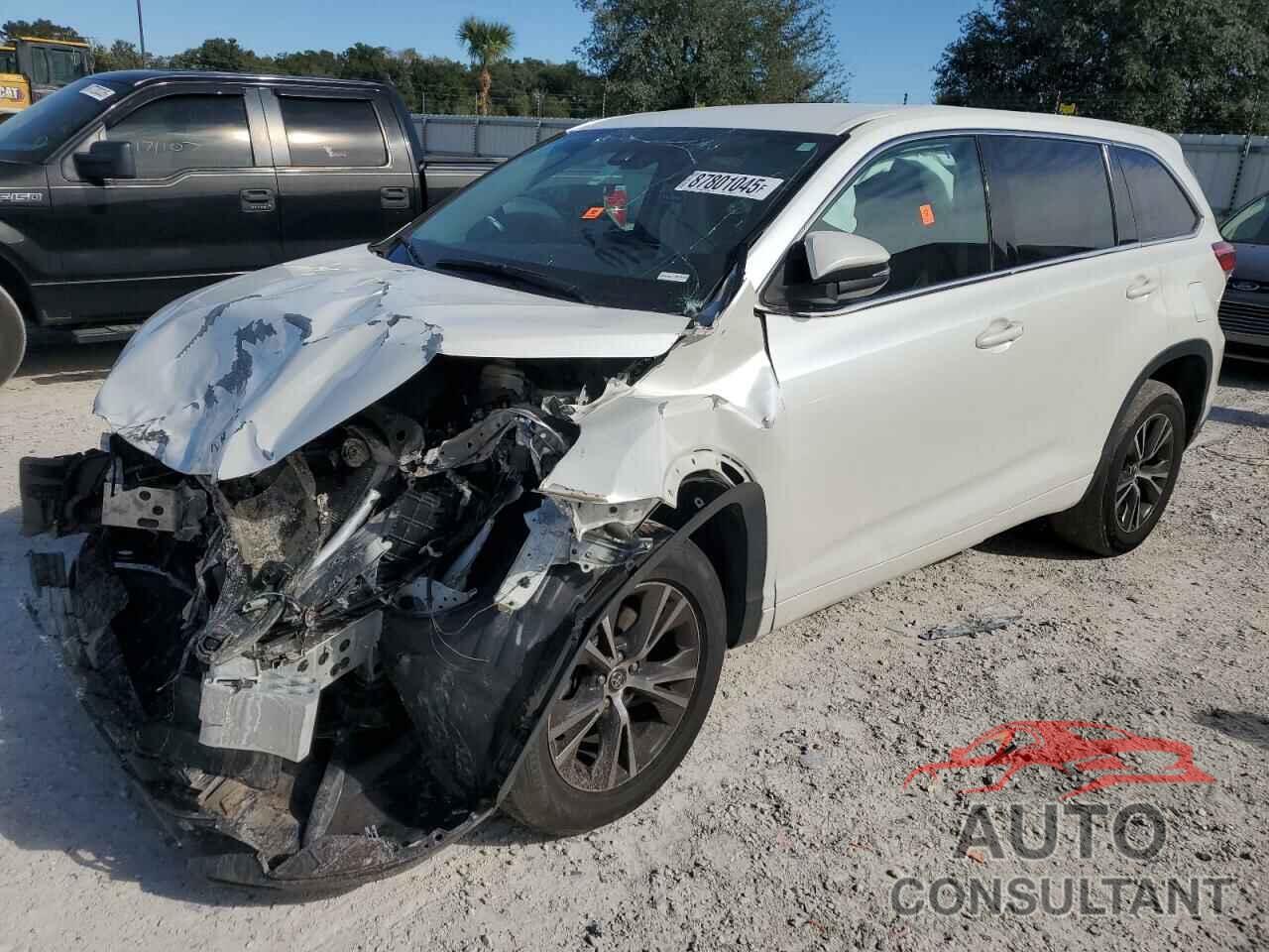 TOYOTA HIGHLANDER 2018 - 5TDZARFH9JS034958