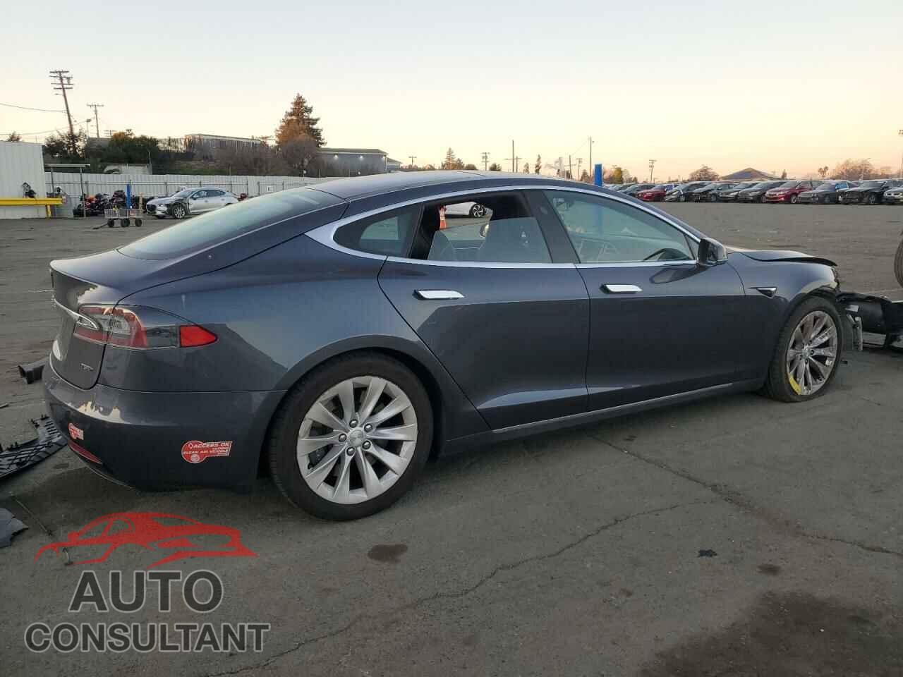 TESLA MODEL S 2017 - 5YJSA1E26HF186629