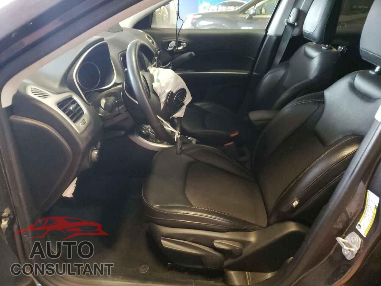 JEEP COMPASS 2019 - 3C4NJDBB9KT648127