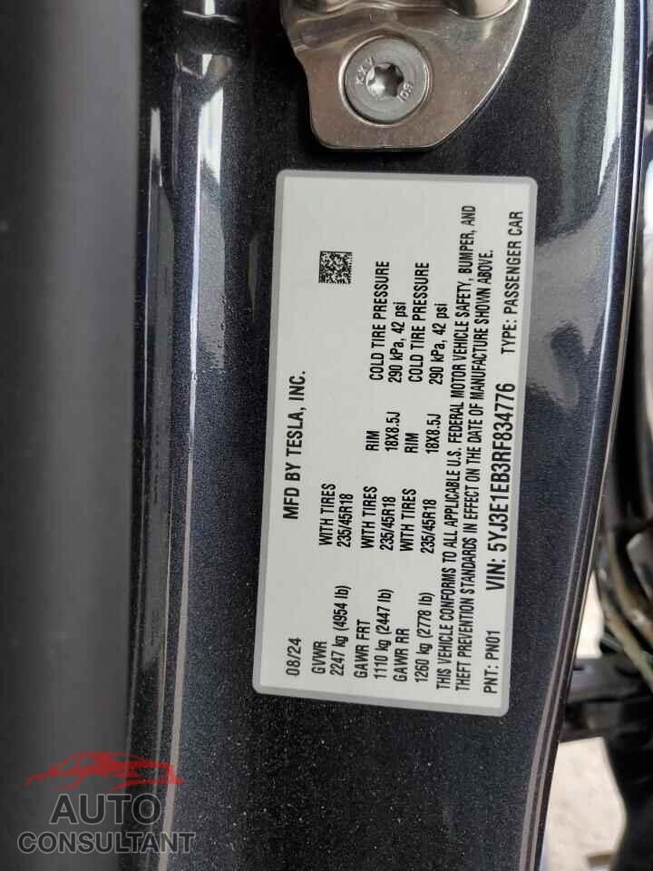 TESLA MODEL 3 2024 - 5YJ3E1EB3RF834776