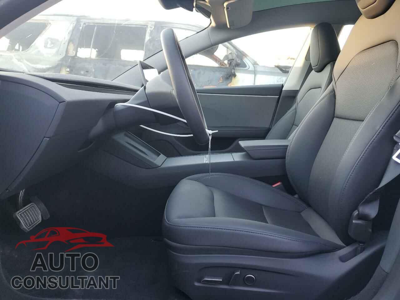 TESLA MODEL 3 2024 - 5YJ3E1EA6RF733237
