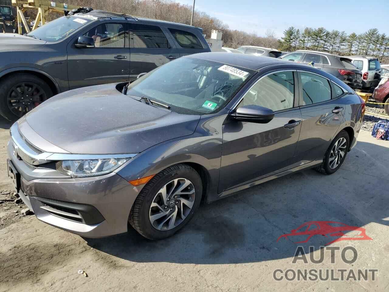 HONDA CIVIC 2018 - 2HGFC2F74JH517186