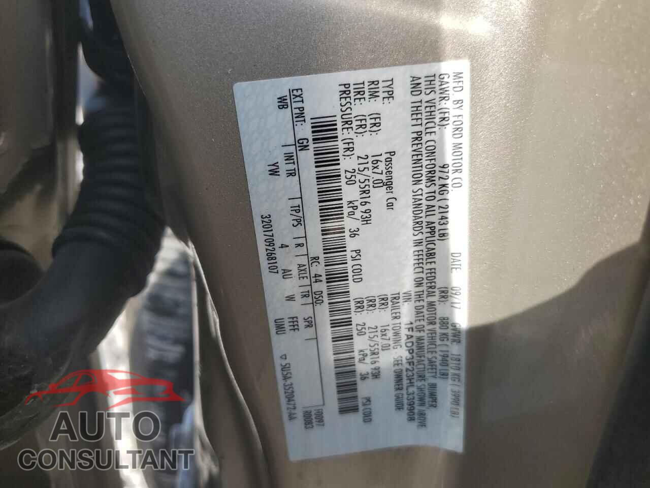FORD FOCUS 2017 - 1FADP3F23HL339908