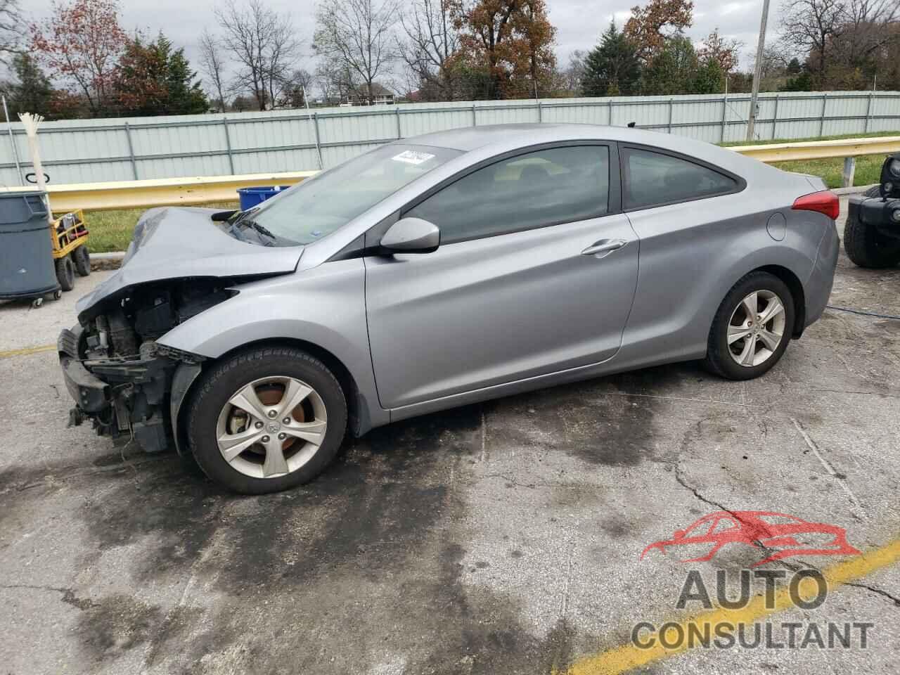 HYUNDAI ELANTRA 2013 - KMHDH6AE2DU011678