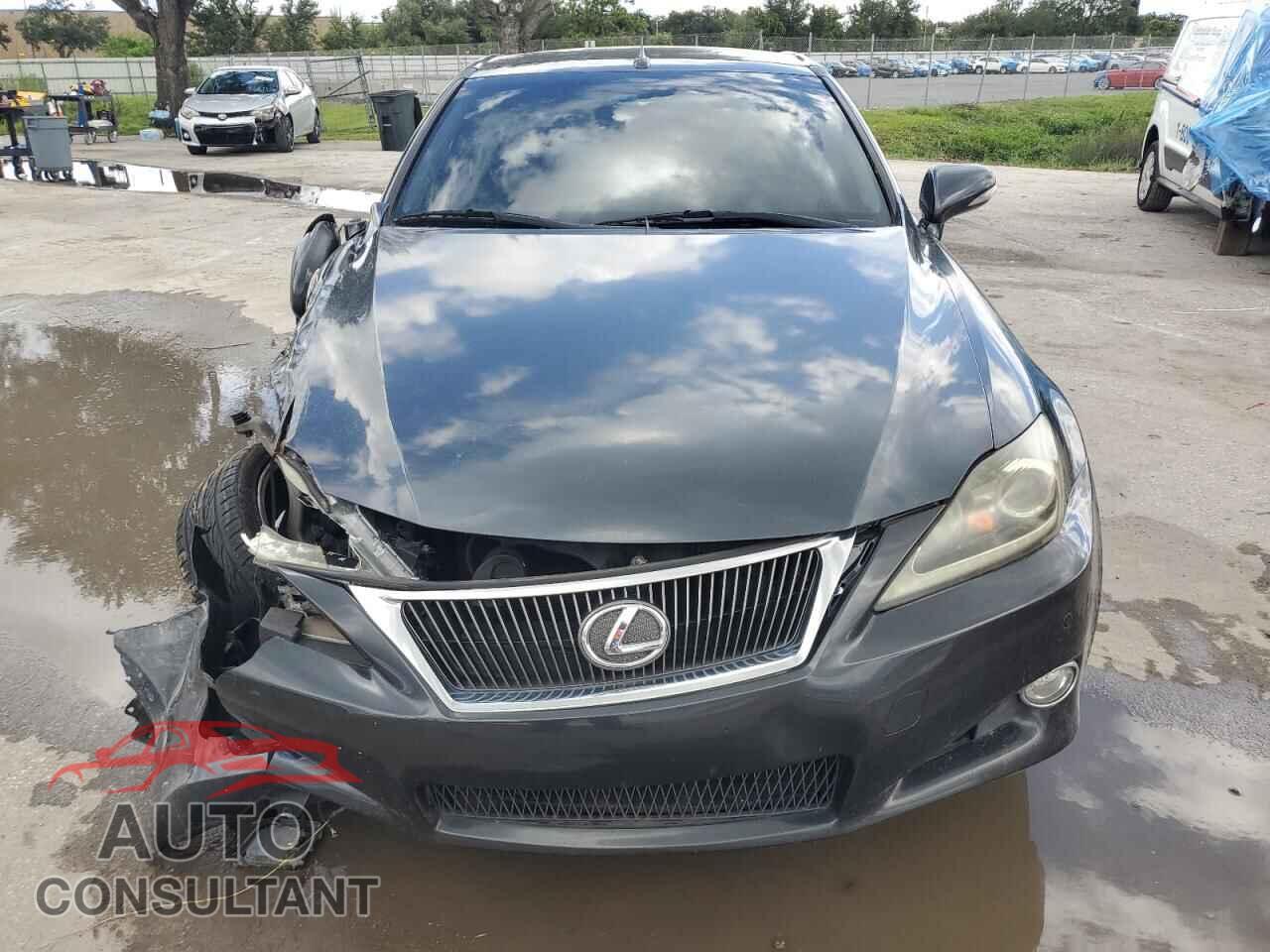 LEXUS IS 2011 - JTHFF2C26B2519674