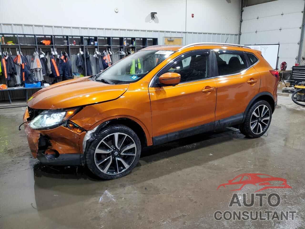 NISSAN ROGUE 2017 - JN1BJ1CR9HW129503