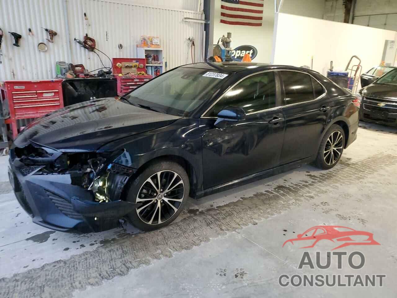 TOYOTA CAMRY 2018 - JTNB11HK5J3009399