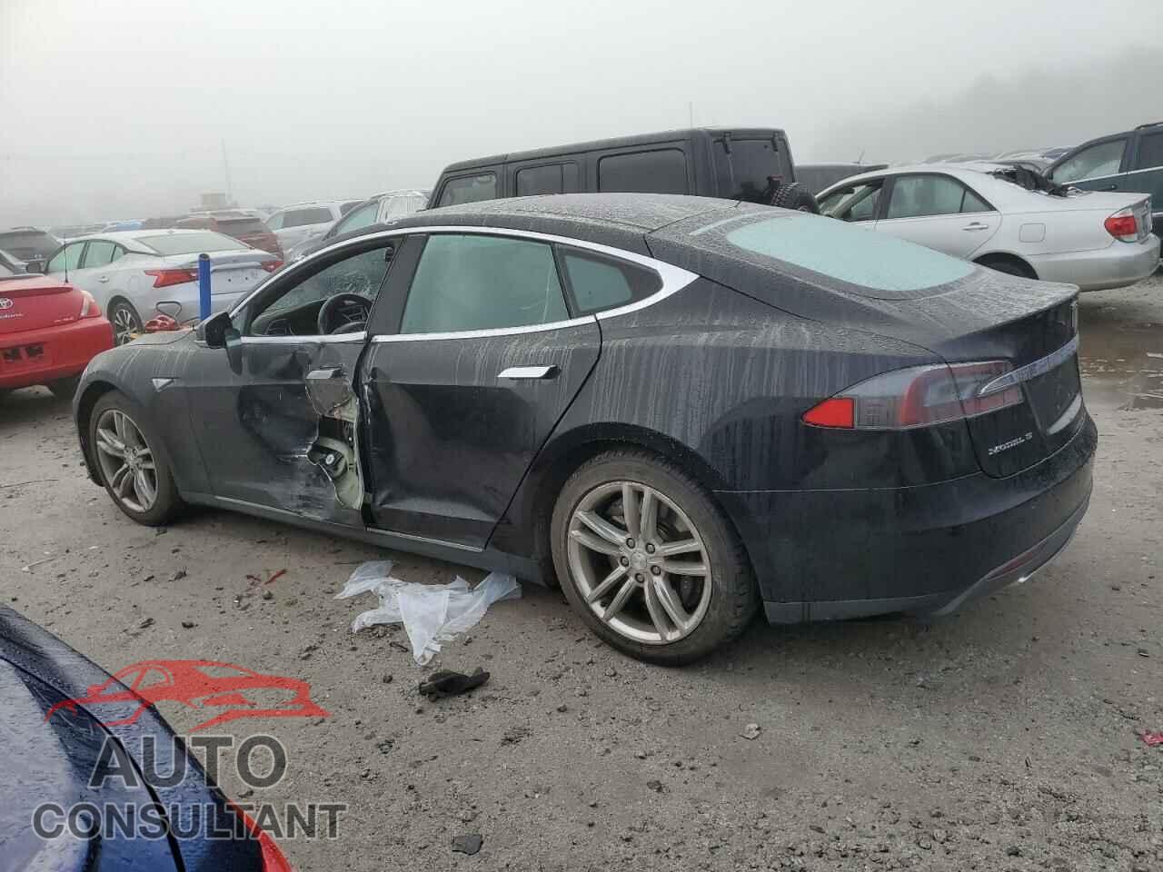 TESLA MODEL S 2015 - 5YJSA1S25FF082277