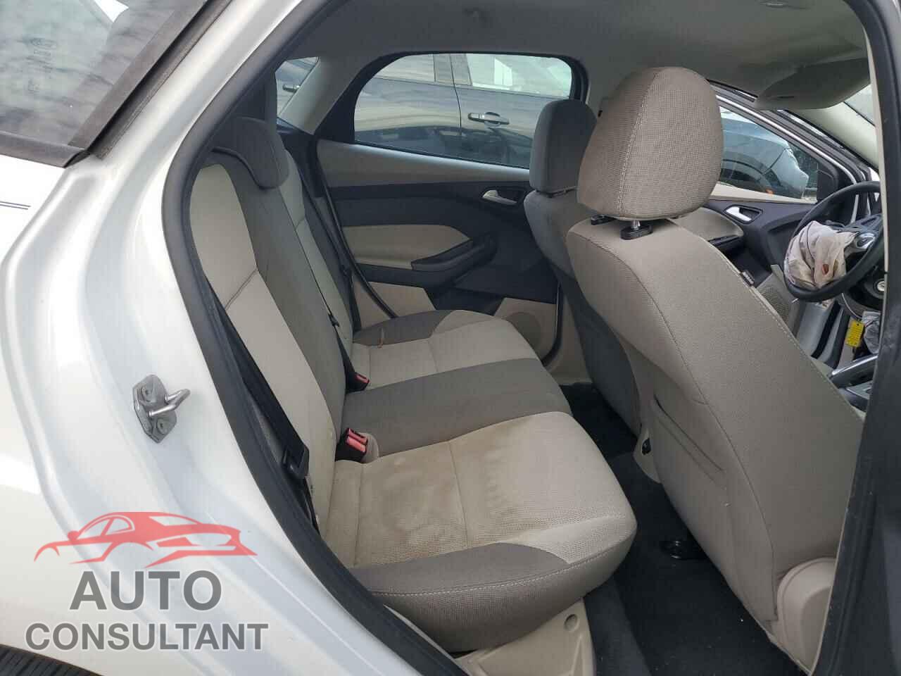 FORD FOCUS 2013 - 1FADP3K27DL263237