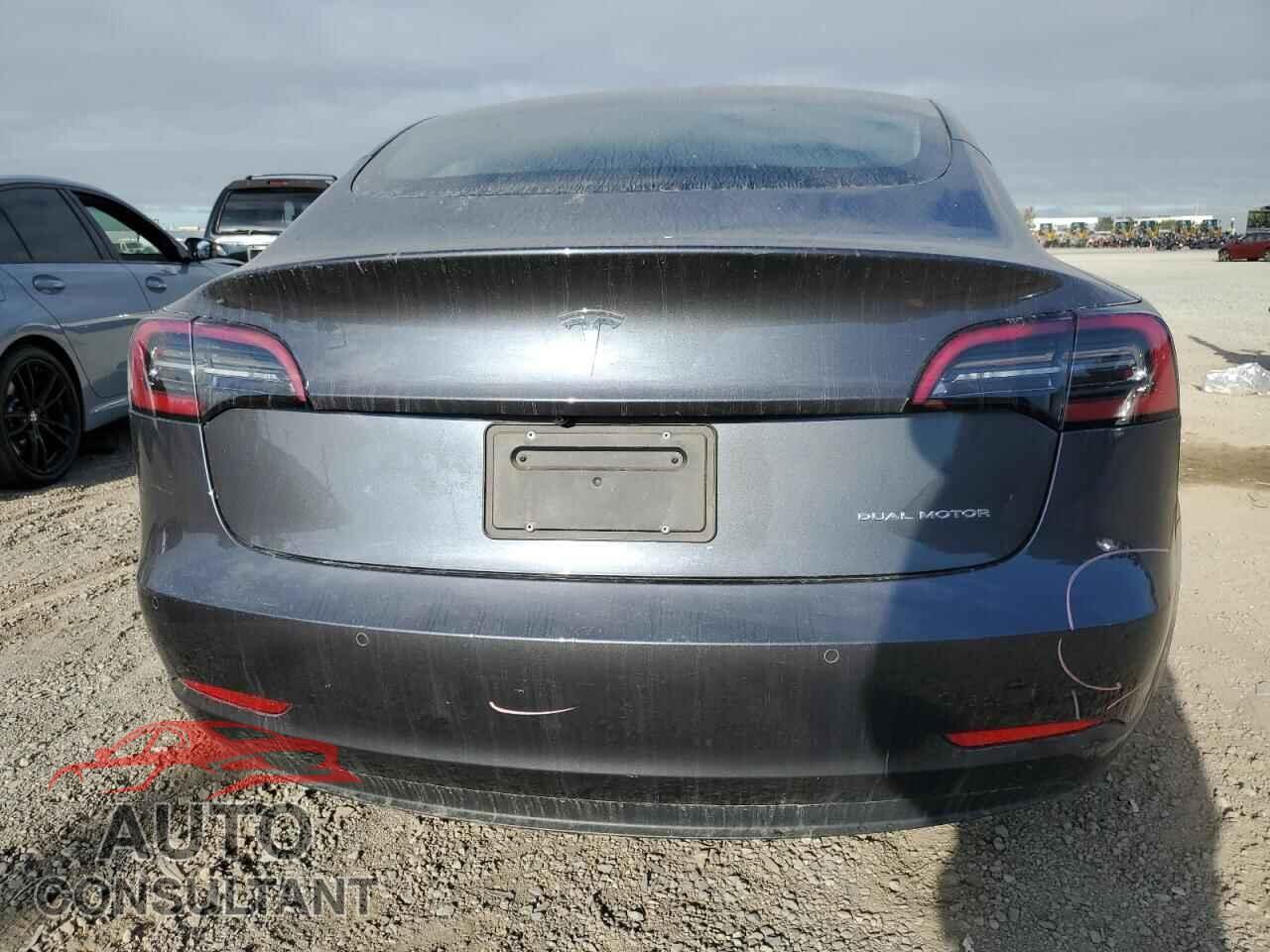 TESLA MODEL 3 2019 - 5YJ3E1EB8KF389439