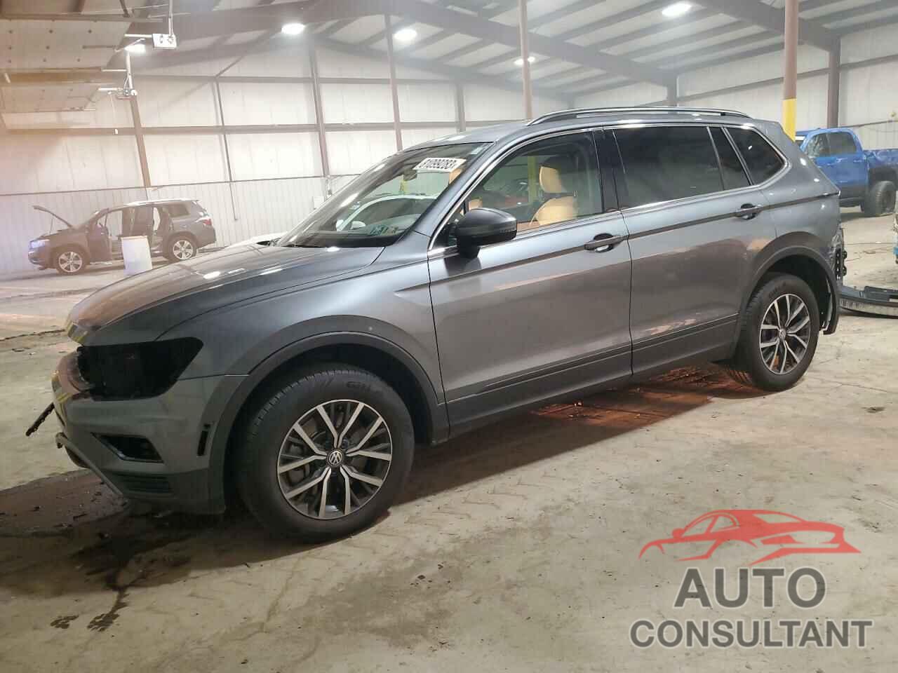 VOLKSWAGEN TIGUAN 2019 - 3VV2B7AX5KM093994