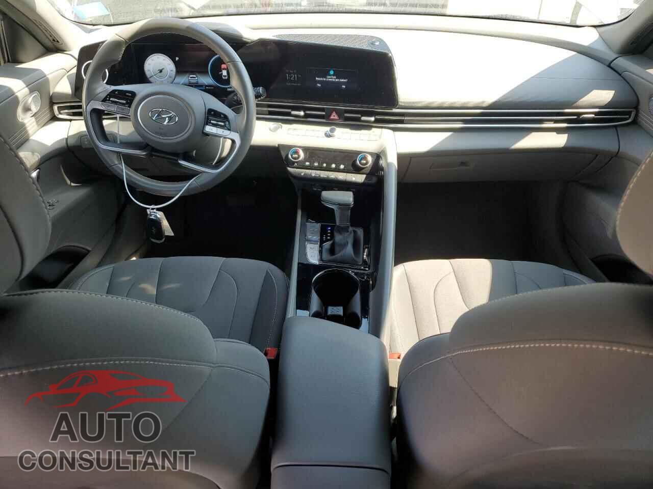 HYUNDAI ELANTRA 2023 - 5NPLS4AG3PH092700