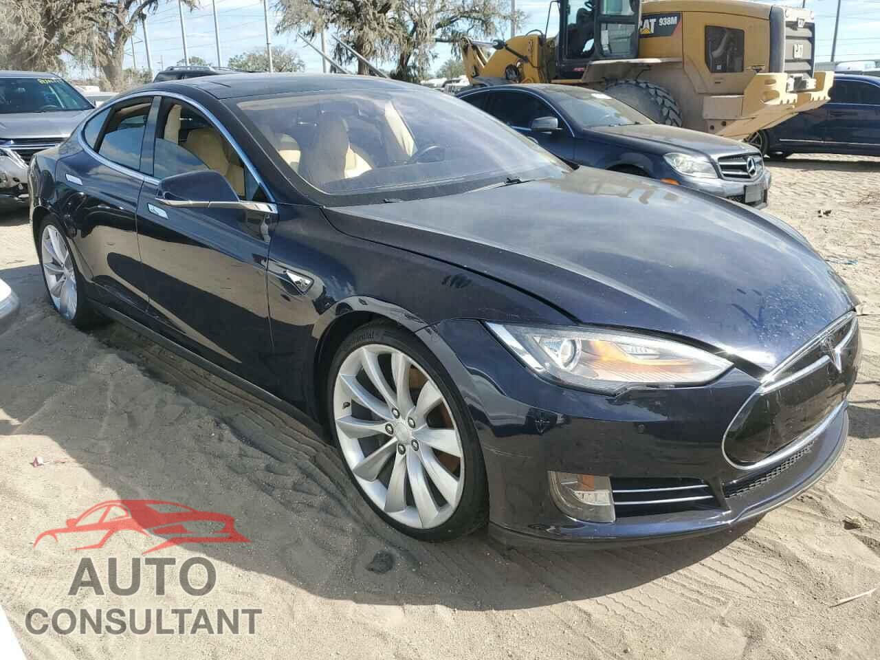 TESLA MODEL S 2013 - 5YJSA1CP7DFP20553