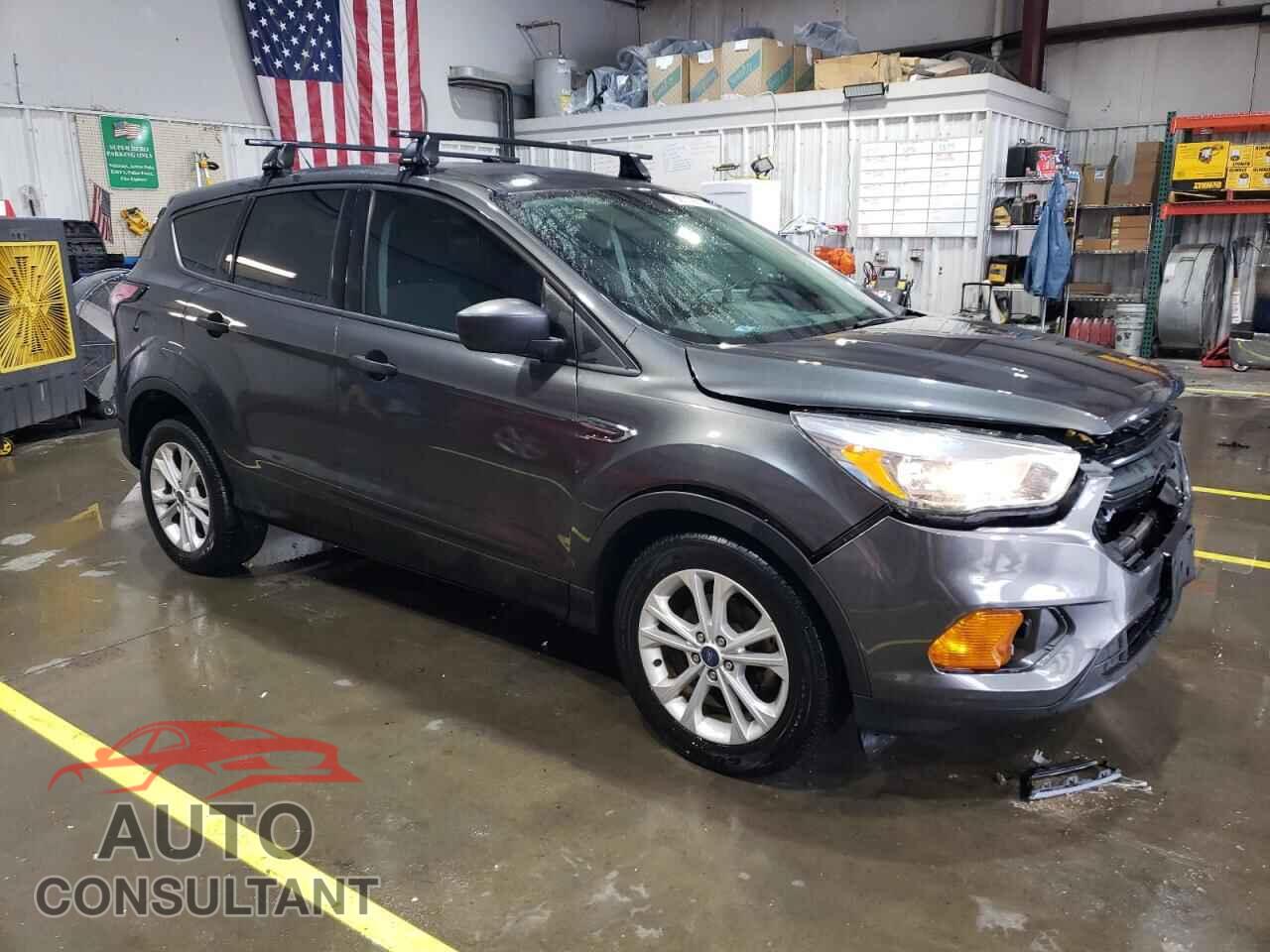 FORD ESCAPE 2017 - 1FMCU0F7XHUD66182