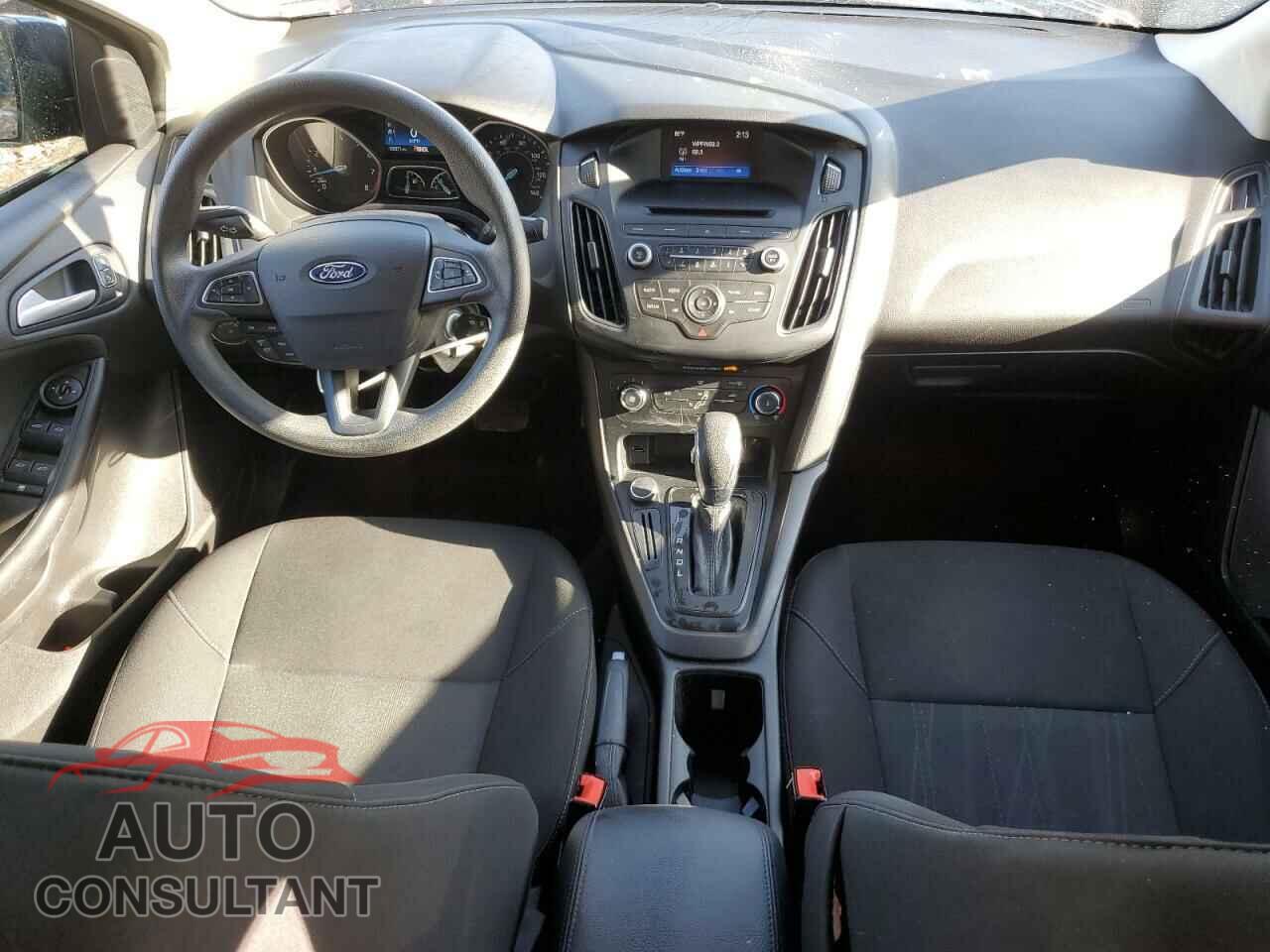 FORD FOCUS 2017 - 1FADP3F25HL327565