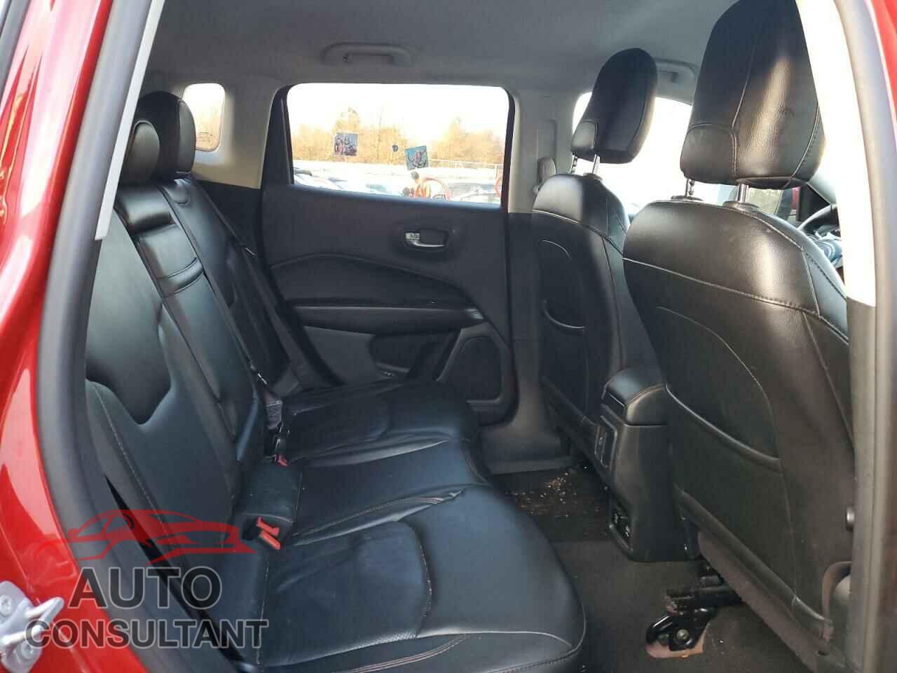 JEEP COMPASS 2018 - 3C4NJDCB0JT315487