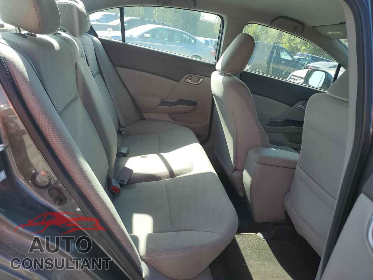 HONDA CIVIC 2012 - 2HGFB2F57CH583090