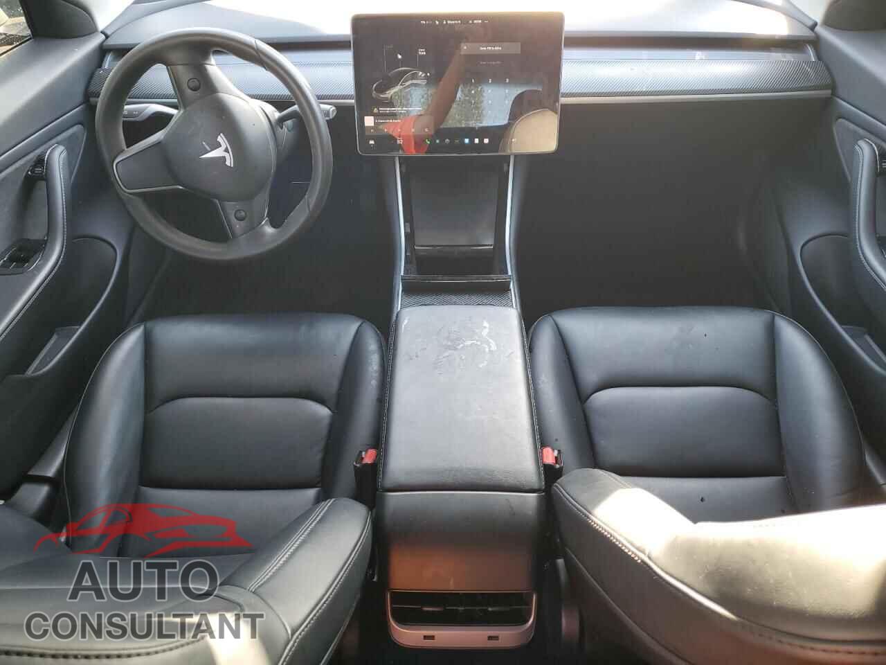 TESLA MODEL 3 2020 - 5YJ3E1EB6LF710623