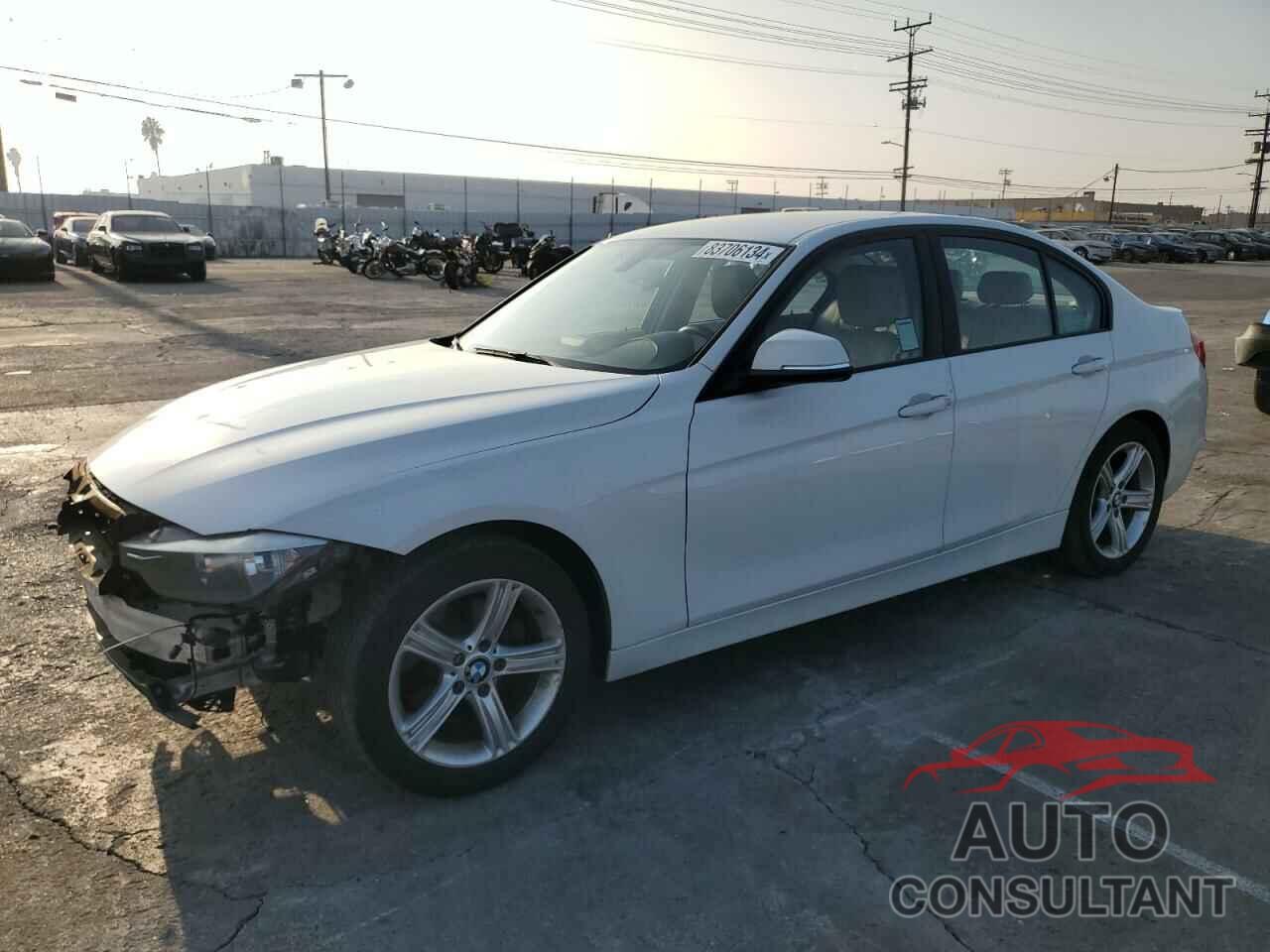 BMW 3 SERIES 2014 - WBA3C1C5XEK111603