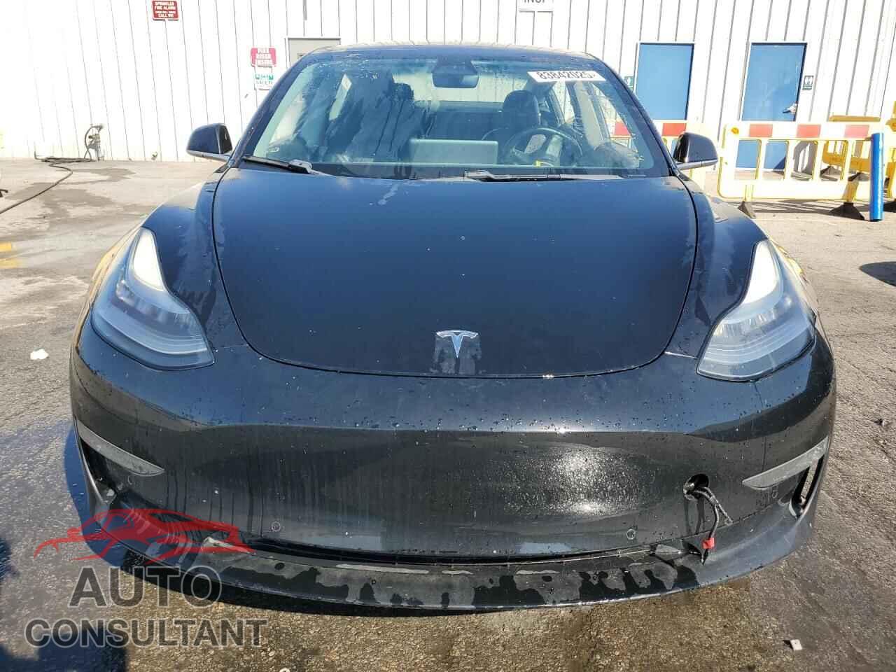 TESLA MODEL 3 2018 - 5YJ3E1EA8JF025429
