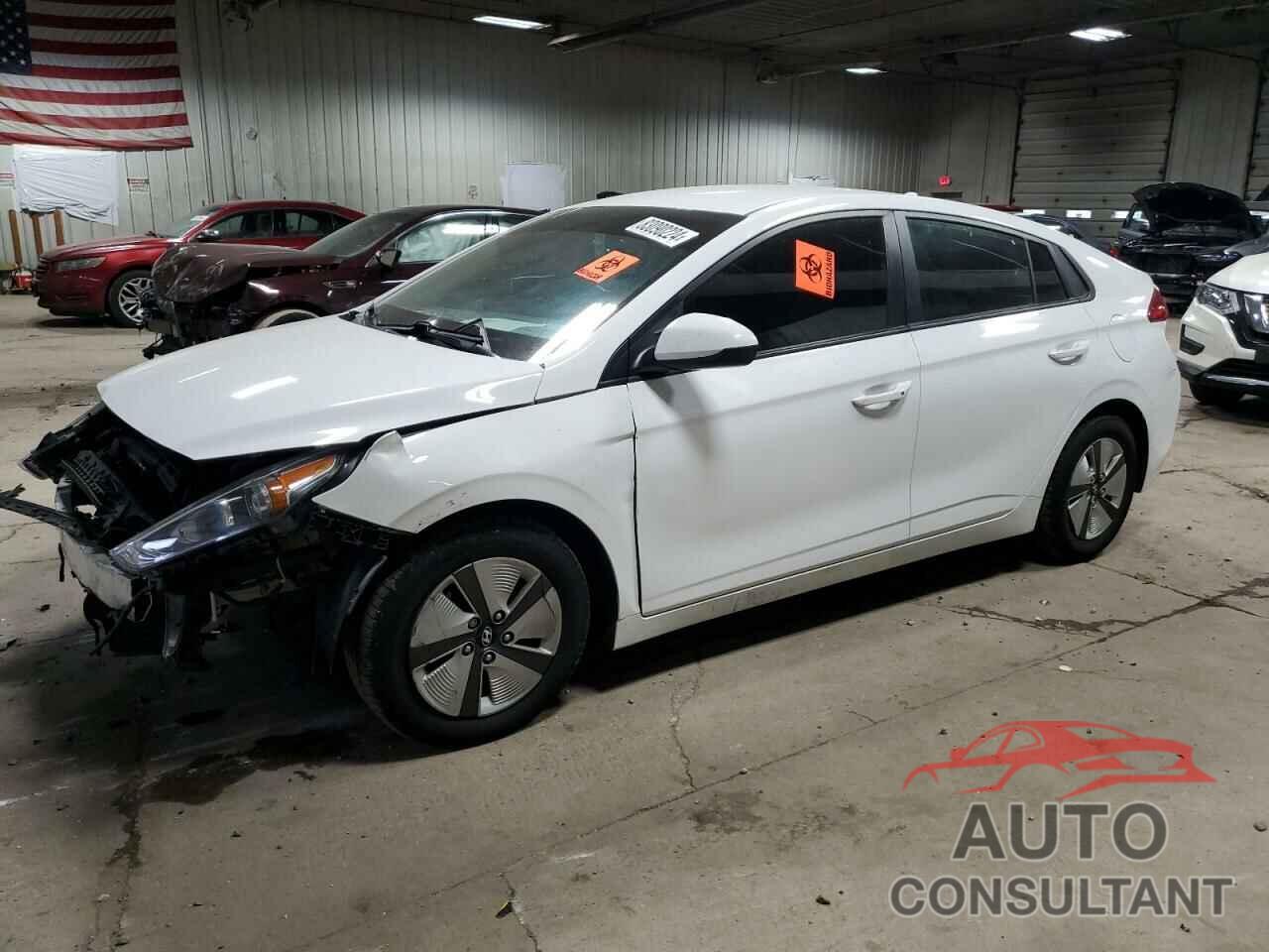 HYUNDAI IONIQ 2018 - KMHC65LC6JU073006