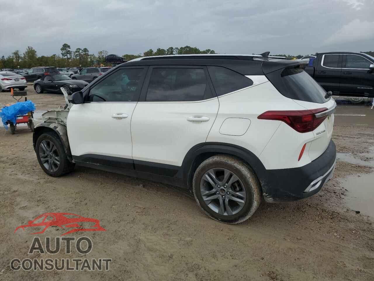 KIA SELTOS 2021 - KNDEU2AA7M7058181