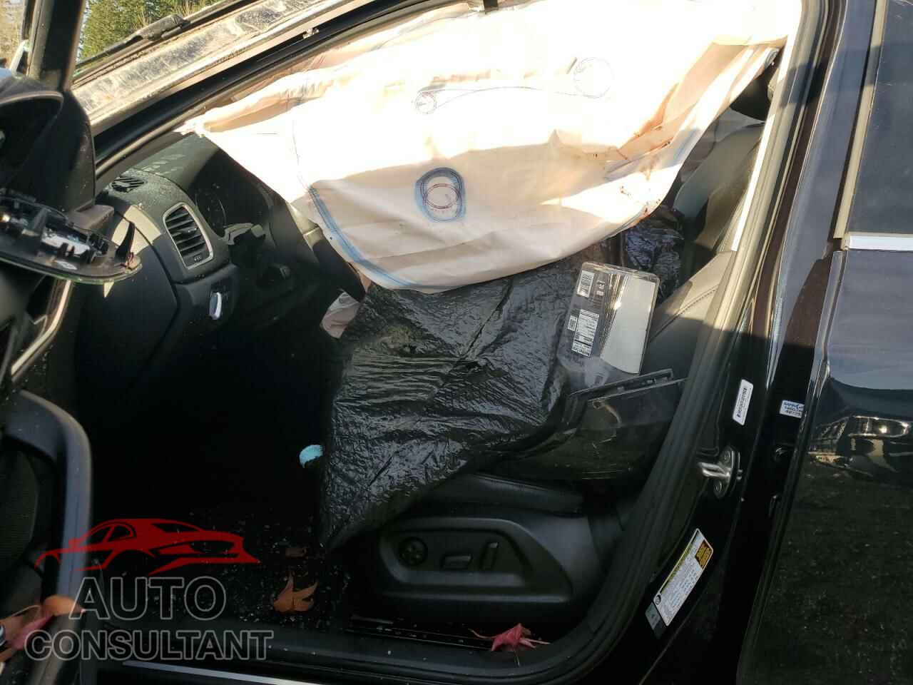 AUDI Q3 2015 - WA1GFCFS8FR007672