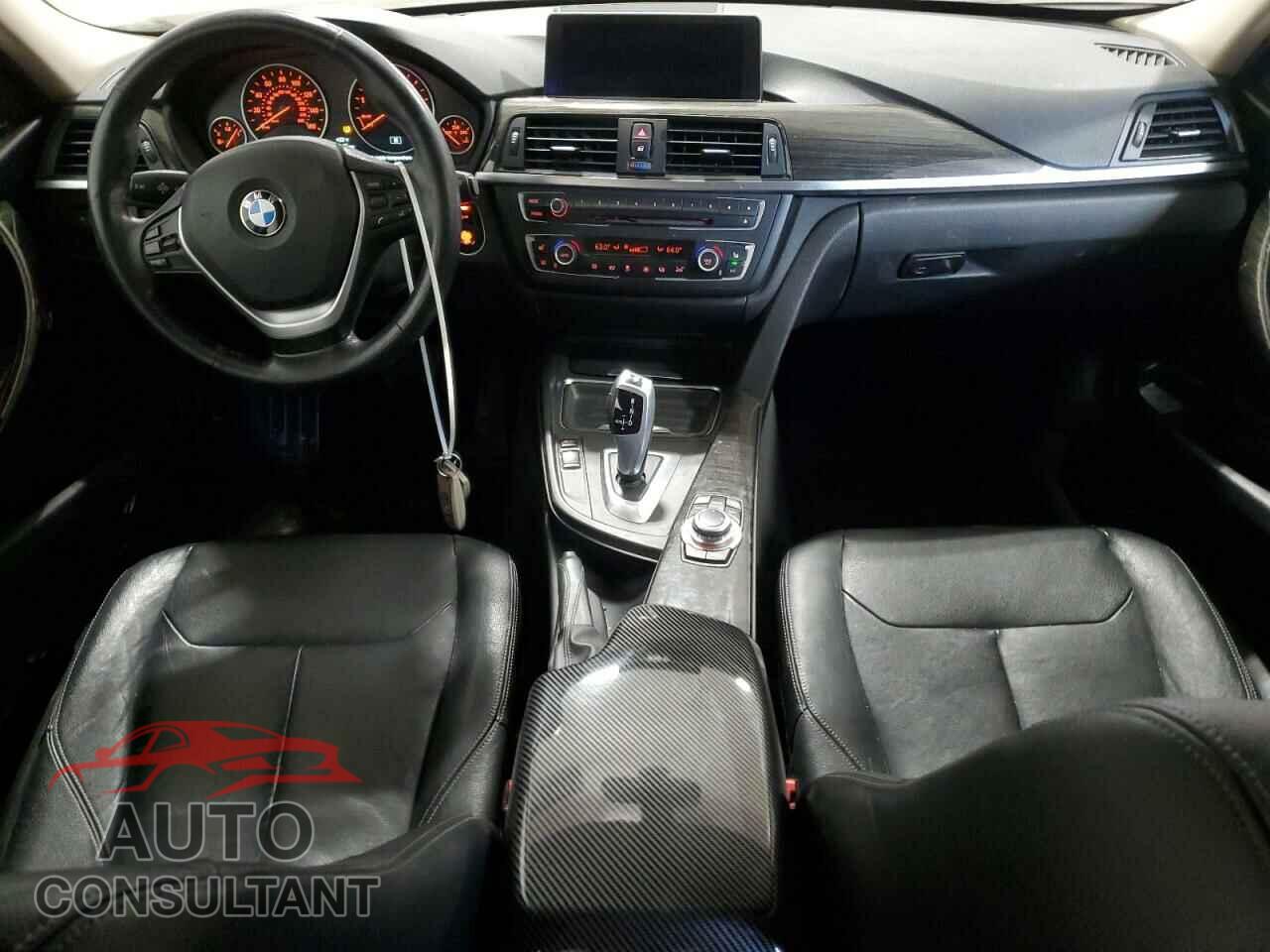 BMW 3 SERIES 2013 - WBA3B5C52DF596613