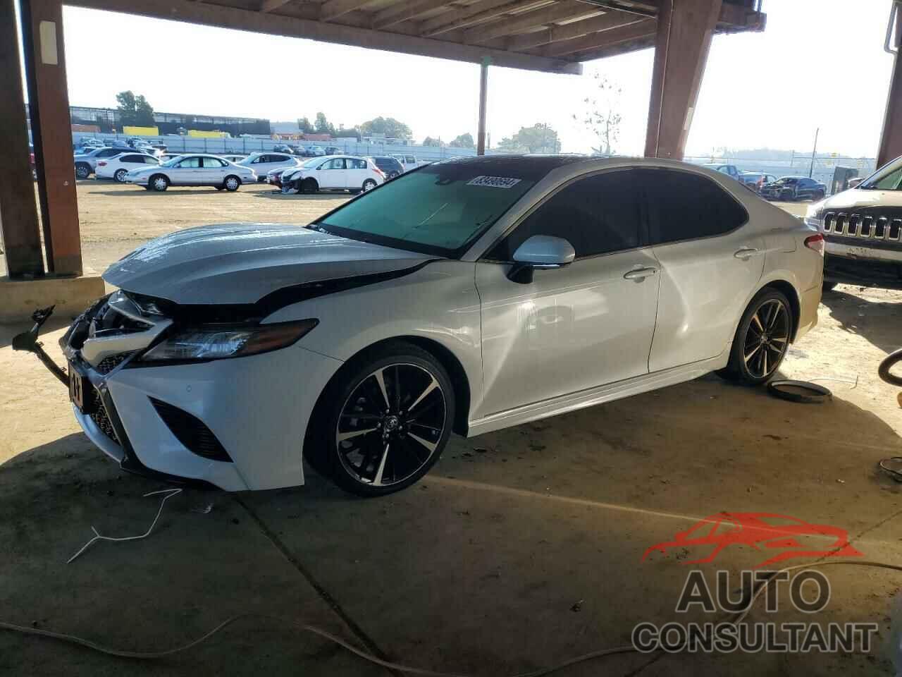 TOYOTA CAMRY 2018 - 4T1BZ1HK8JU018729