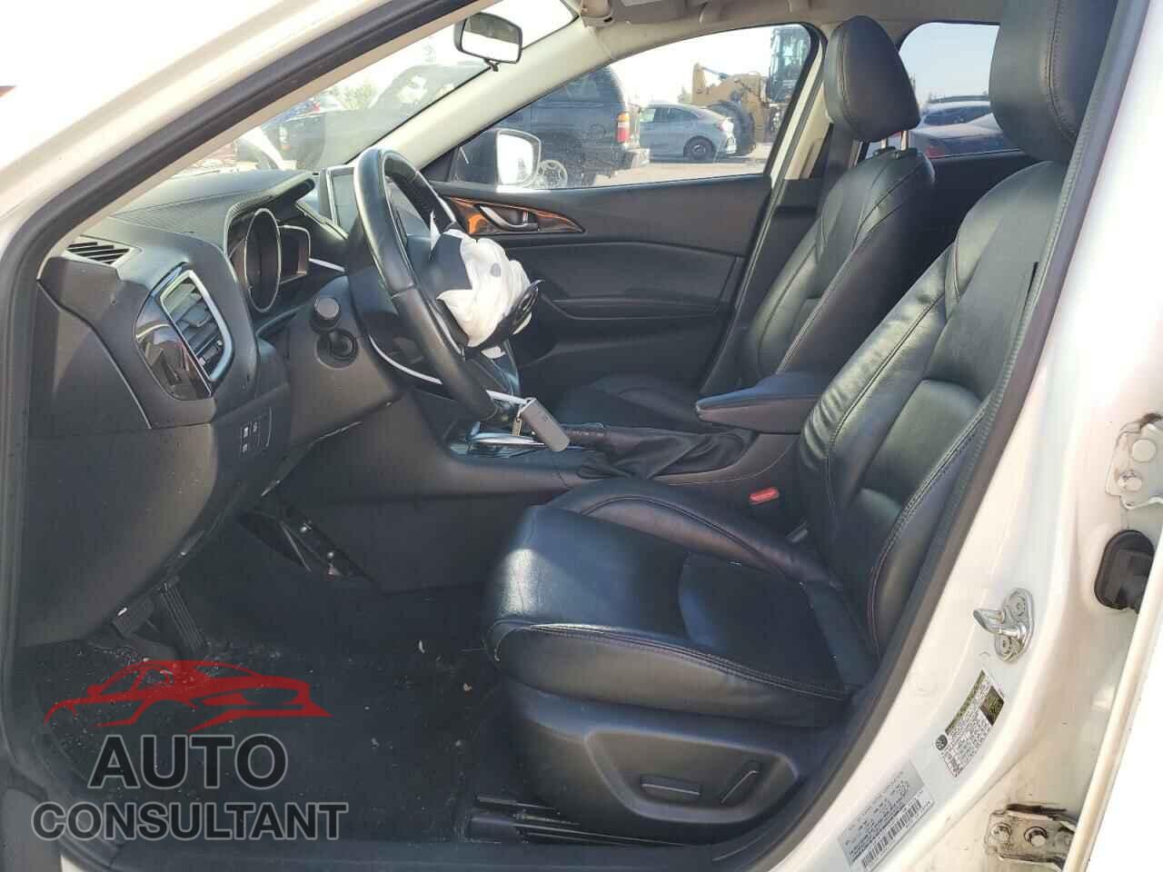 MAZDA 3 2014 - JM1BM1M77E1189015