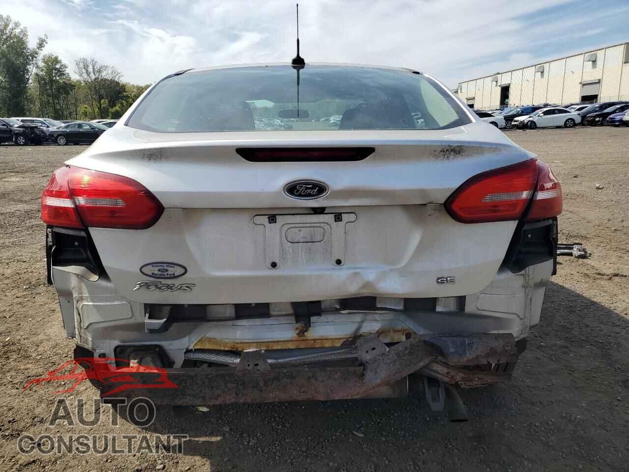 FORD FOCUS 2016 - 1FADP3F28GL296357