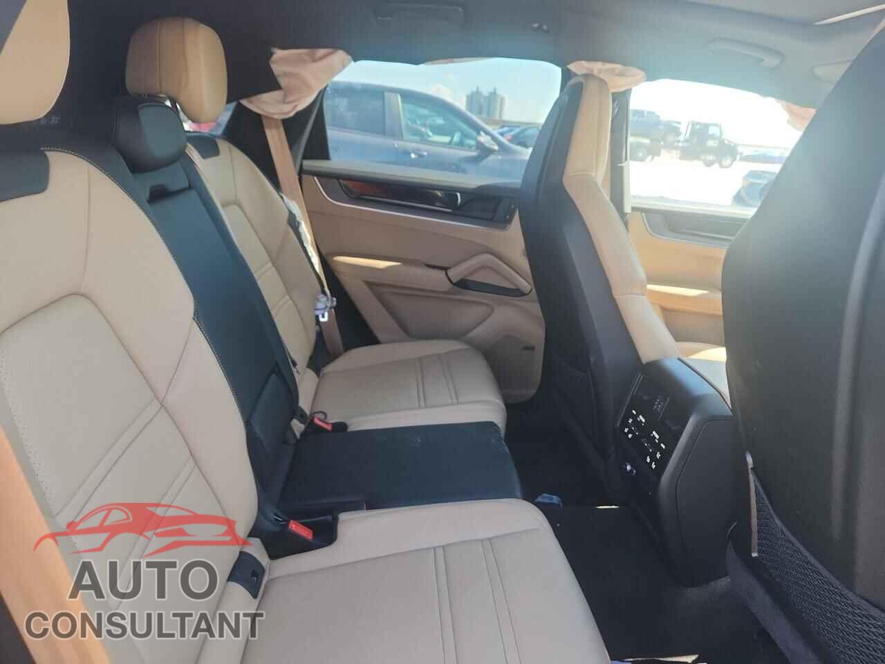 PORSCHE CAYENNE 2024 - WP1AA2AY4RDA02890