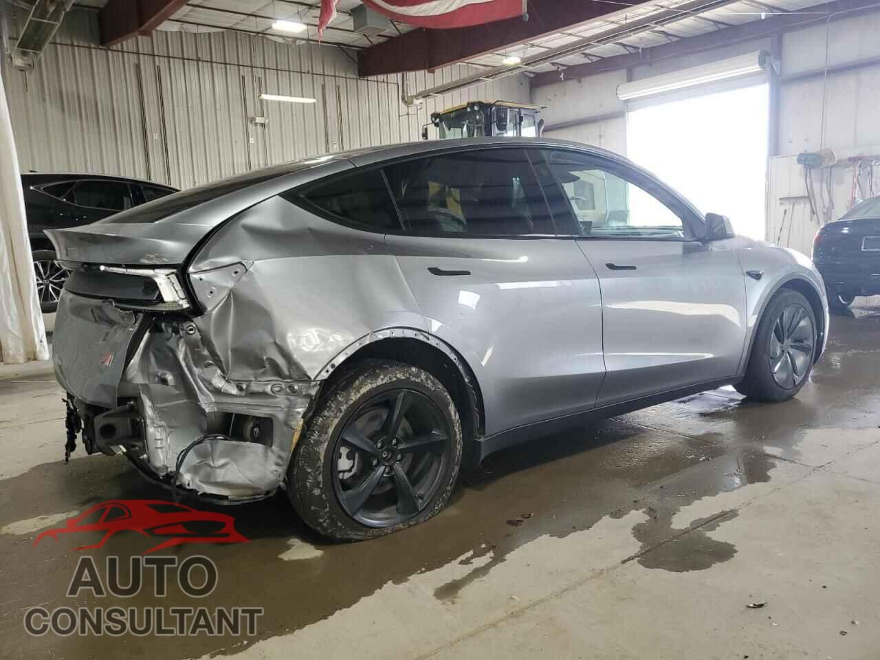 TESLA MODEL Y 2026 - 7SAYGDEE8TF323702